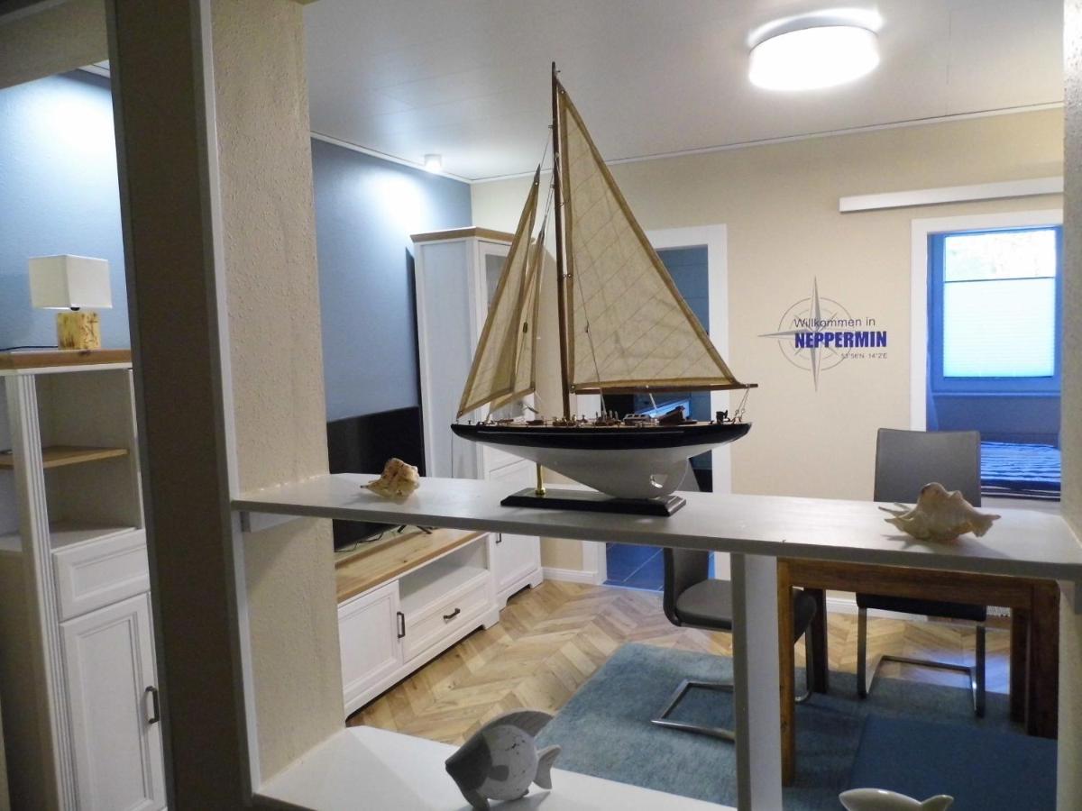 Ferienwohnung Seerose Neppermin Exteriör bild