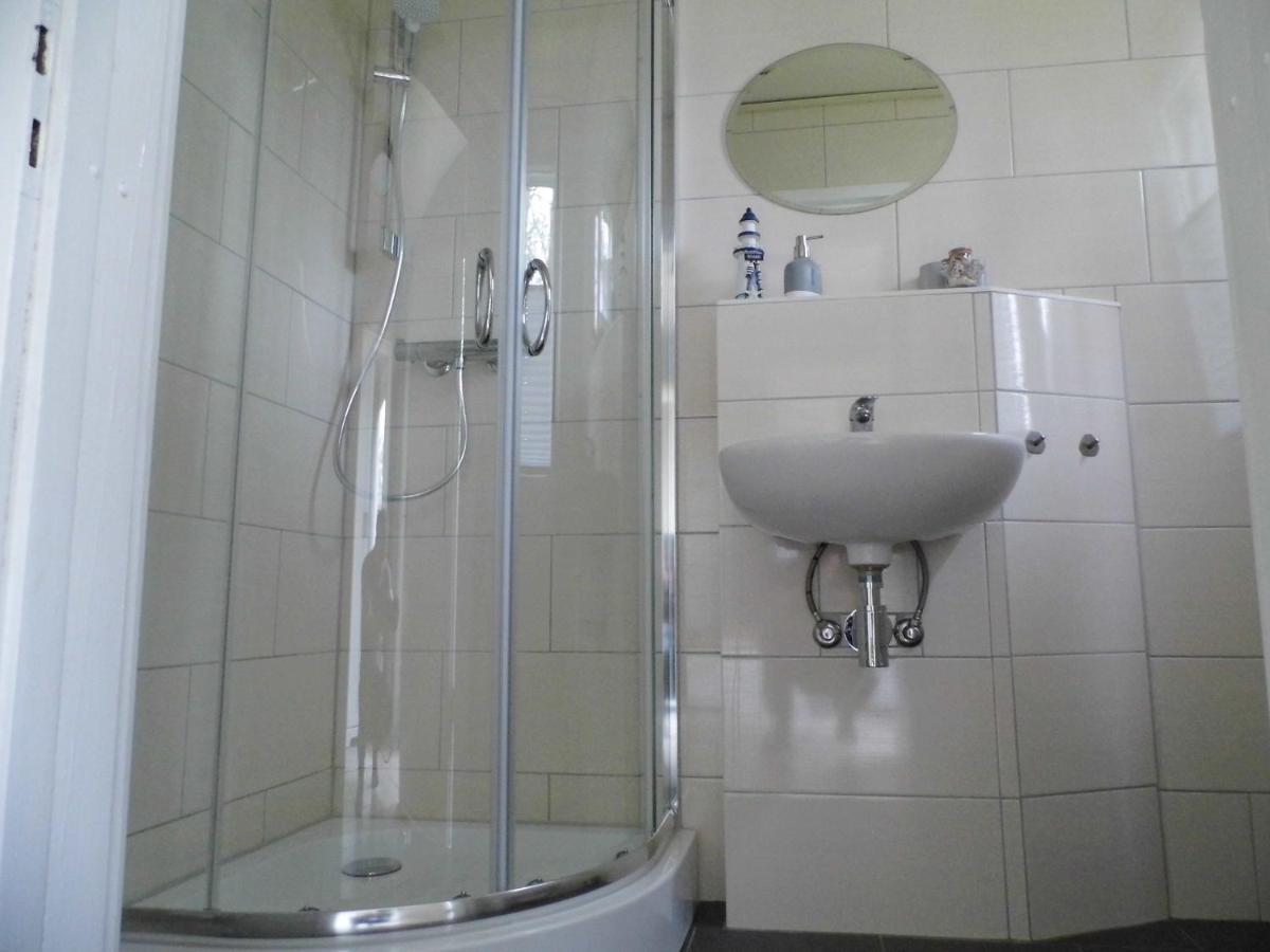 Ferienwohnung Seerose Neppermin Exteriör bild