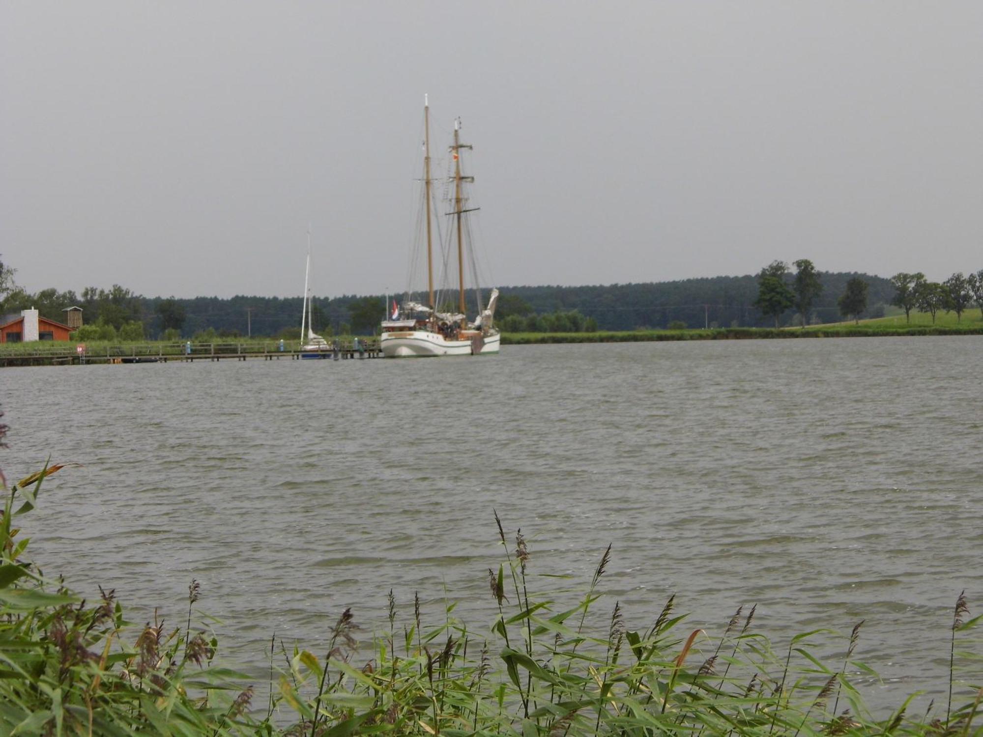Ferienwohnung Seerose Neppermin Exteriör bild