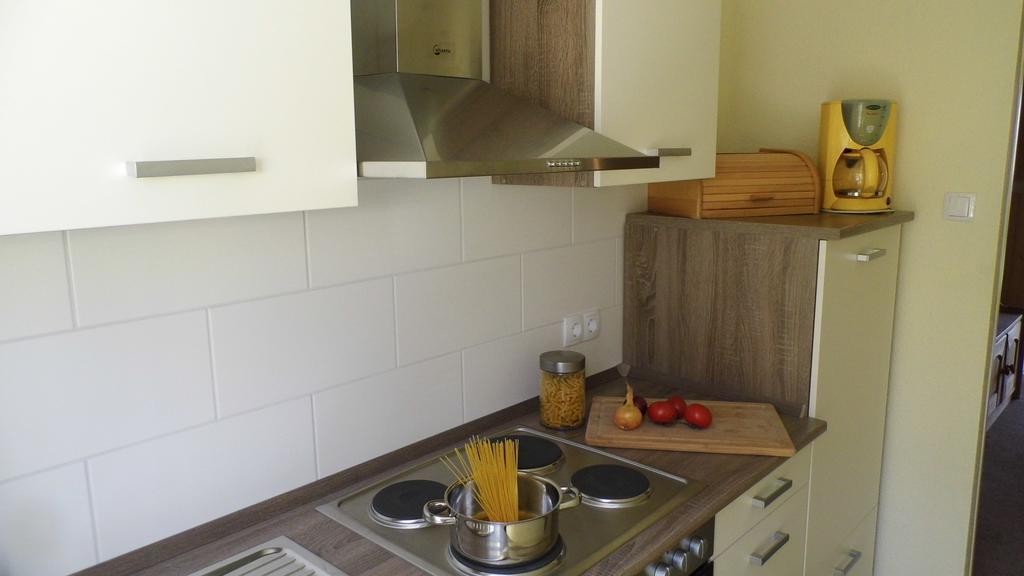 Ferienwohnung Seerose Neppermin Exteriör bild