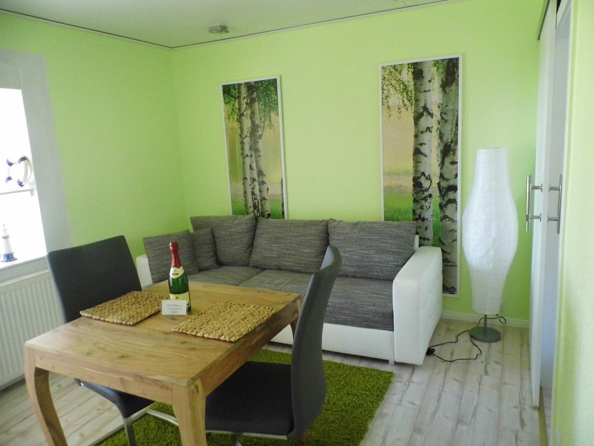 Ferienwohnung Seerose Neppermin Exteriör bild